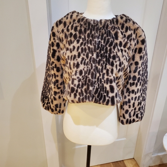 Betsy Johnson fur cropped jacket/cape - Picture 1 of 6